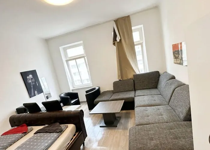 Apartment Comfortable Close To Fac Platz